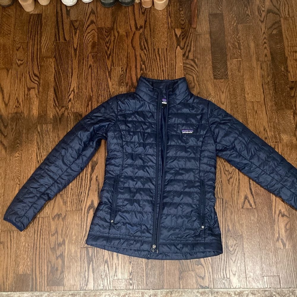 Women’s Patagonia nano puff xs